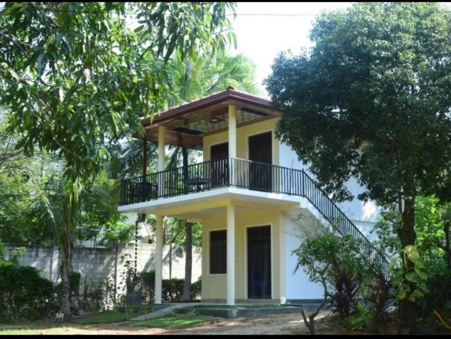 Blue Point Rest Hotel Tangalle Exterior foto