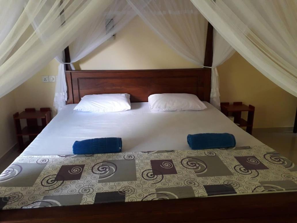 Blue Point Rest Hotel Tangalle Exterior foto
